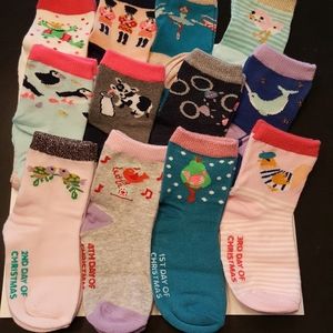 12 Days Of Socks 12 Pairs of Girls Crew Socks Christmas Advent Calendar Sz 2-5T